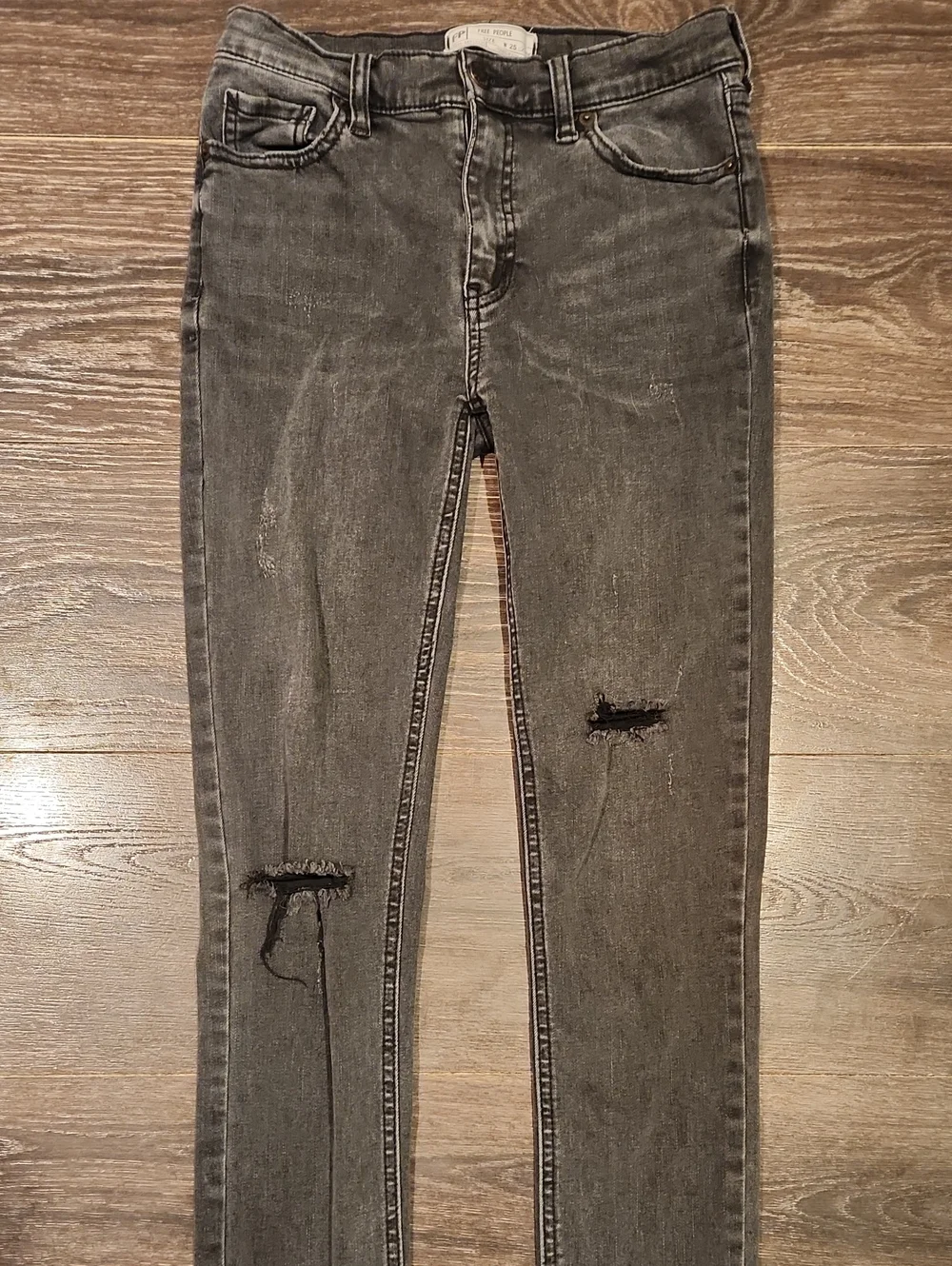 ❤ FREE PEOPLE GREAT HEIGHTS DISTRESSED SKINNY FRINGE HEM JEANS, 0 (25)